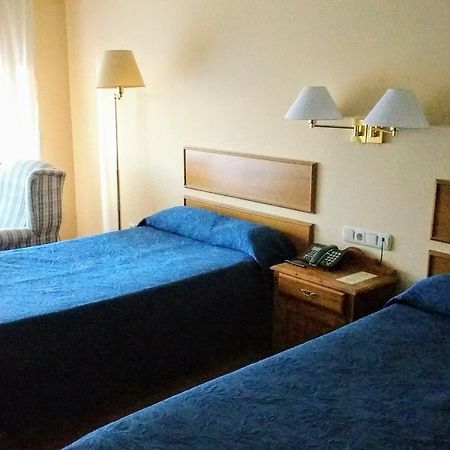 Hotel Hospederia El Convento ميراندا دي إيبرو المظهر الخارجي الصورة