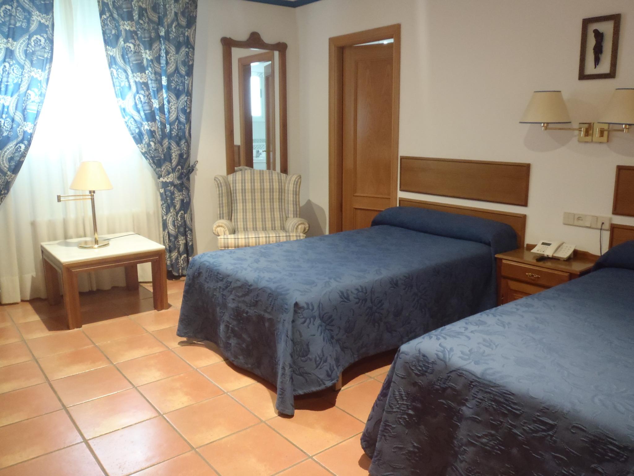 Hotel Hospederia El Convento ميراندا دي إيبرو المظهر الخارجي الصورة