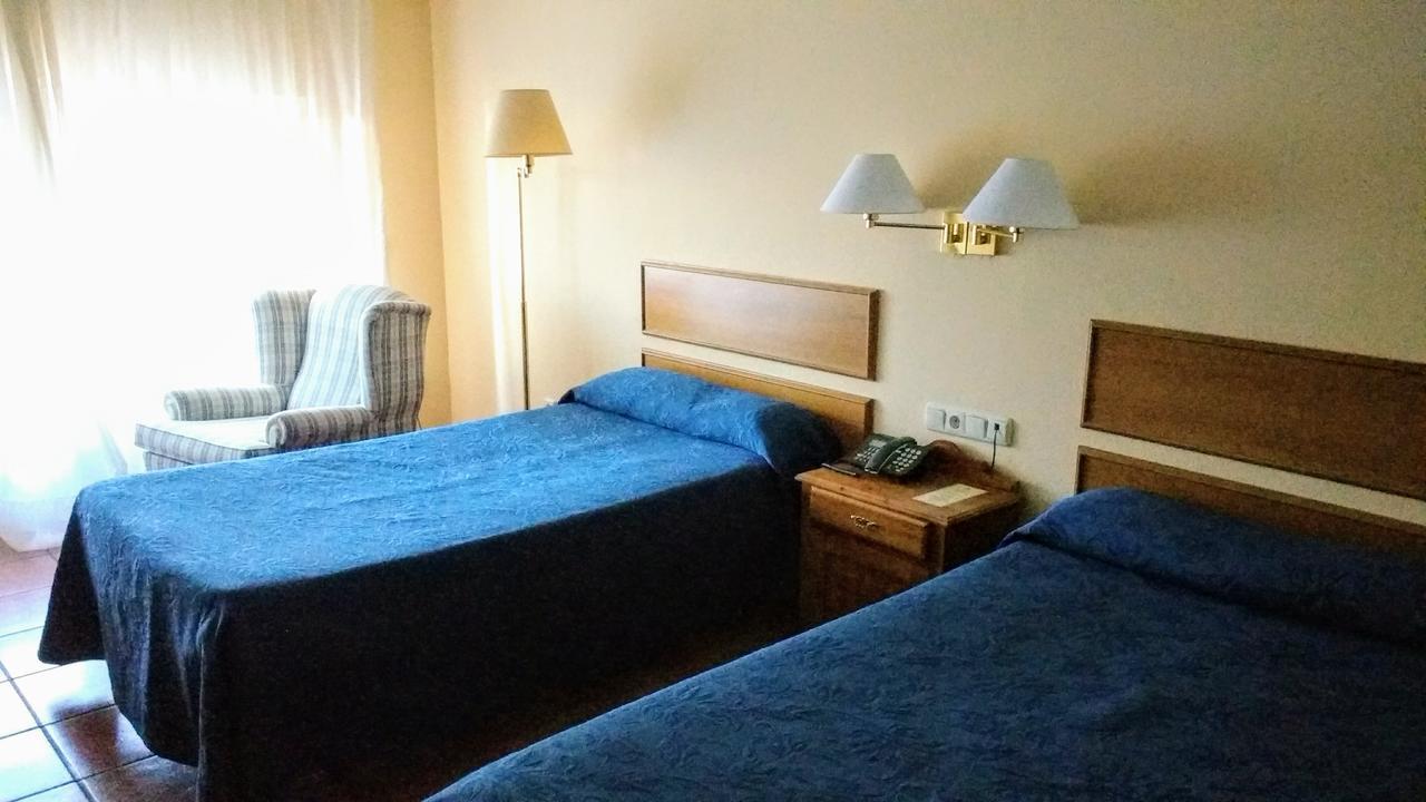 Hotel Hospederia El Convento ميراندا دي إيبرو المظهر الخارجي الصورة
