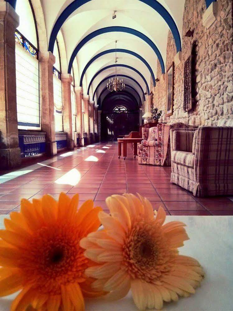 Hotel Hospederia El Convento ميراندا دي إيبرو المظهر الخارجي الصورة